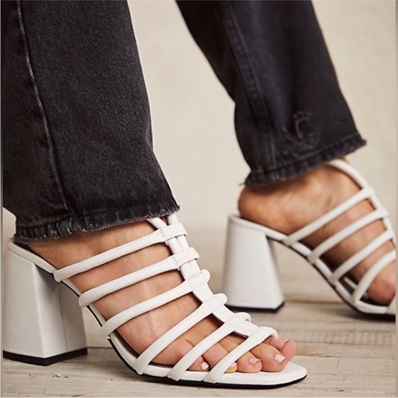 NWT Free People Colette Cinched Leather Sandals White - Picture 1 of 7
